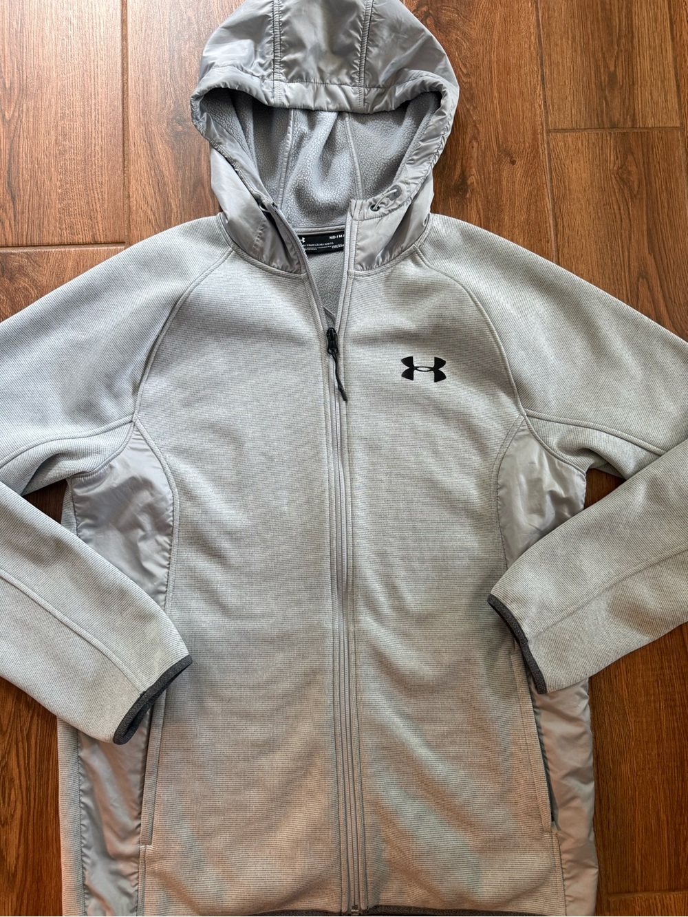 Under Armour Light Gray Hooded Zip Jacket / men’s medium